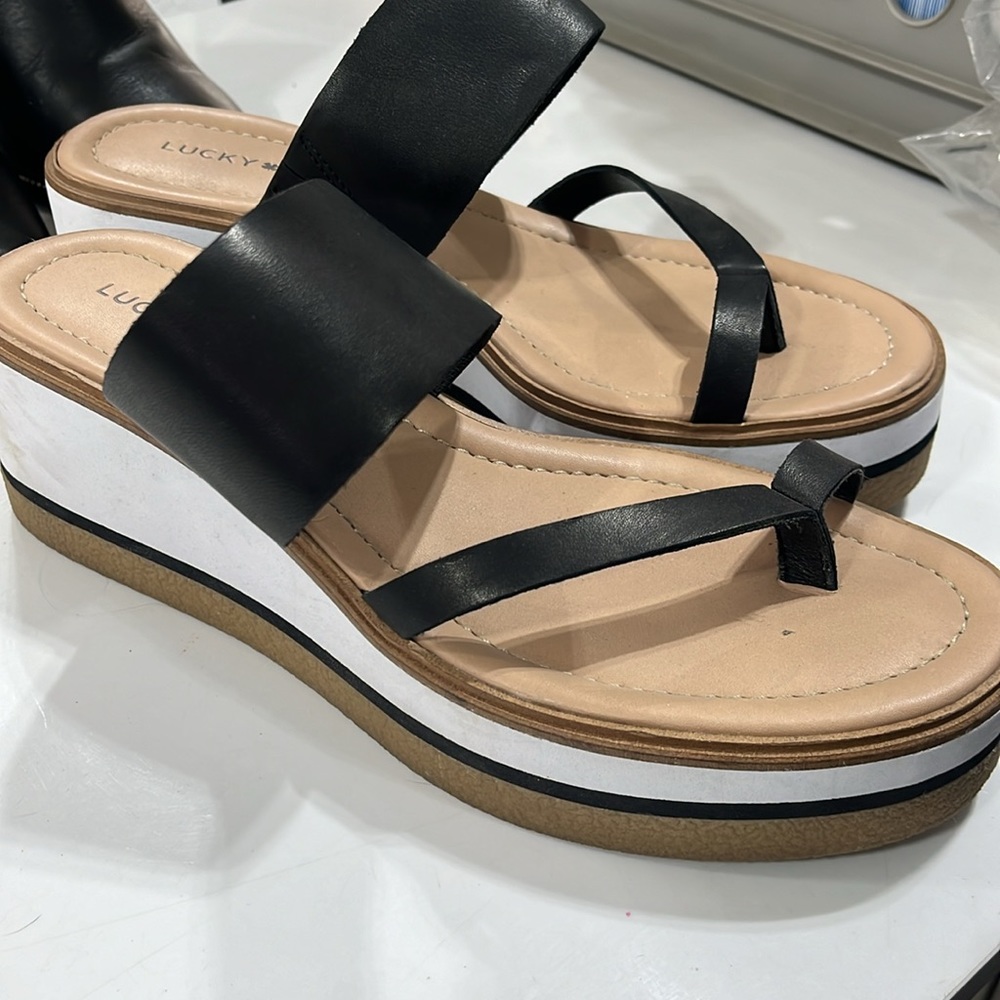 Sandals - Picture 2 of 2